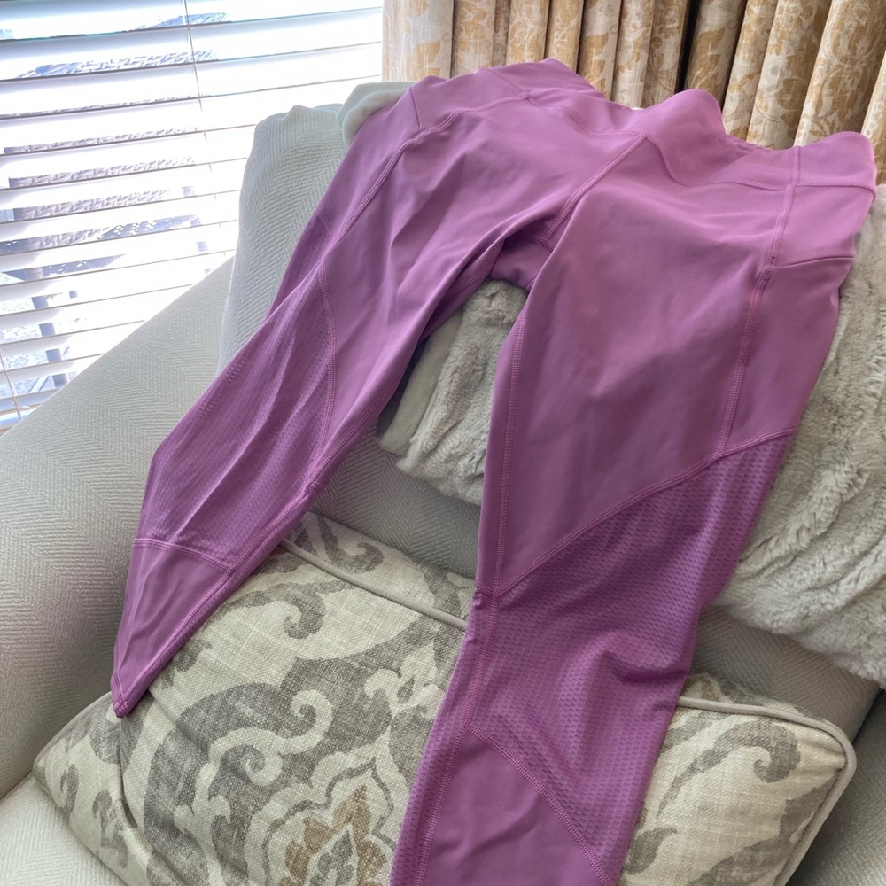 Athleta Stash style capri